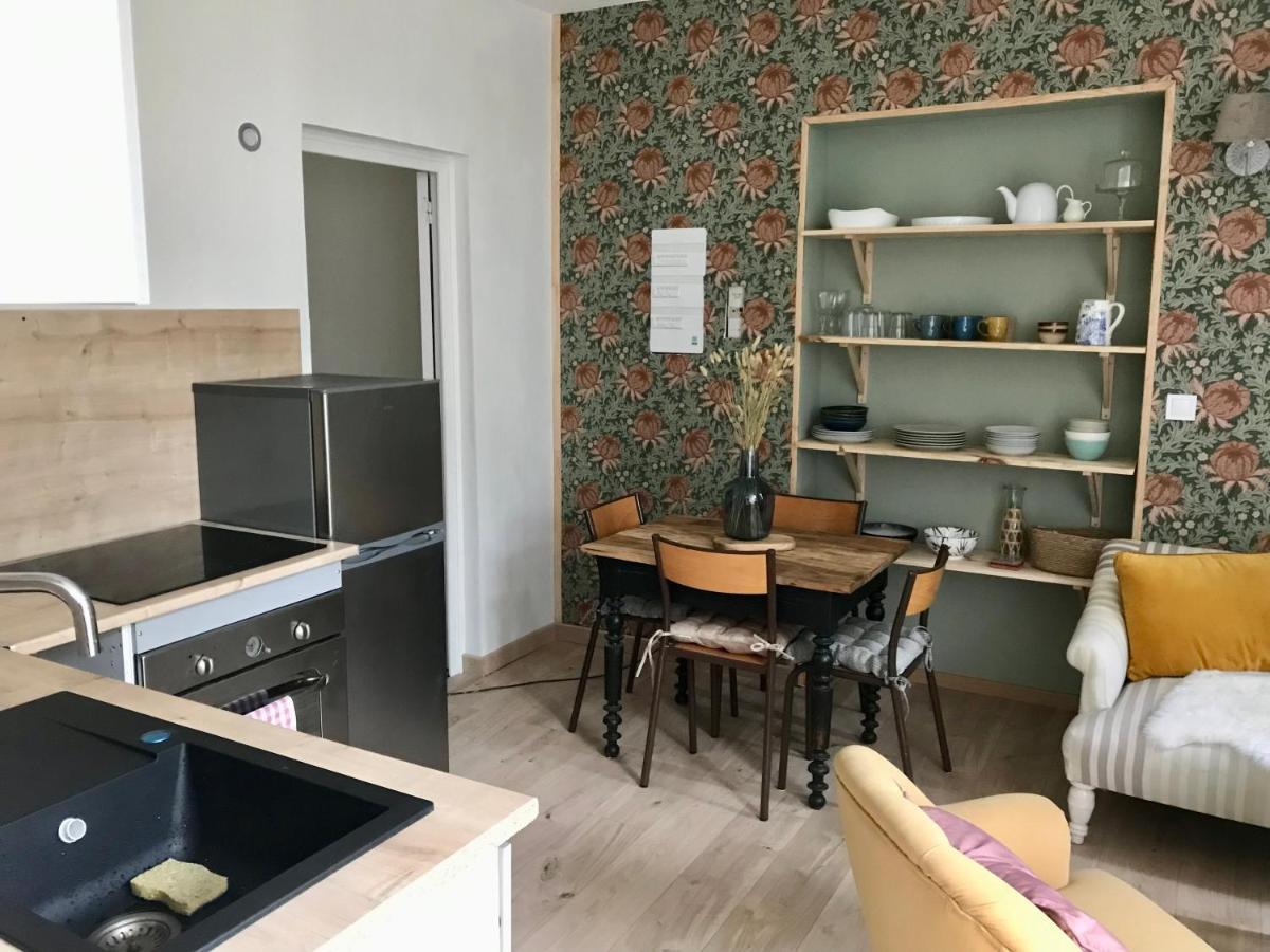 Une Maison De Famille Oloron-Sainte-Marie Esterno foto