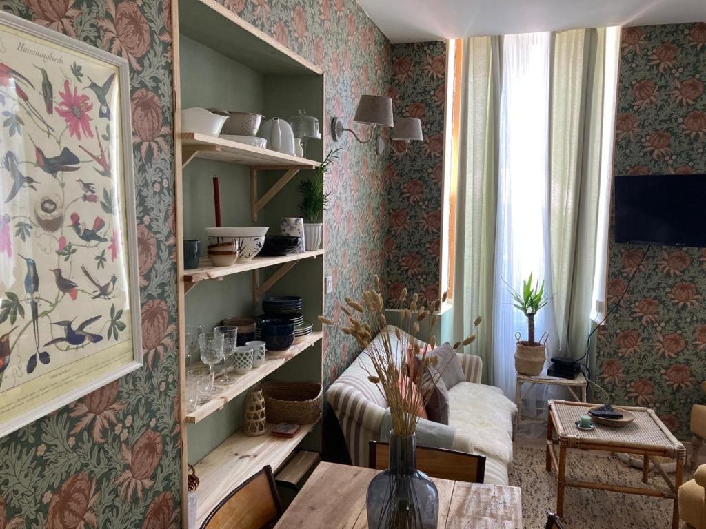 Une Maison De Famille Oloron-Sainte-Marie Esterno foto