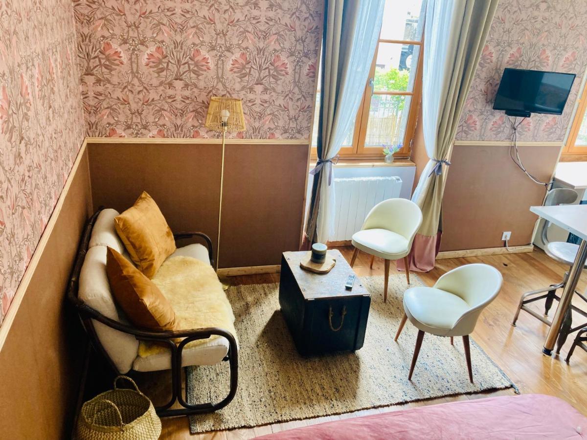 Une Maison De Famille Oloron-Sainte-Marie Esterno foto