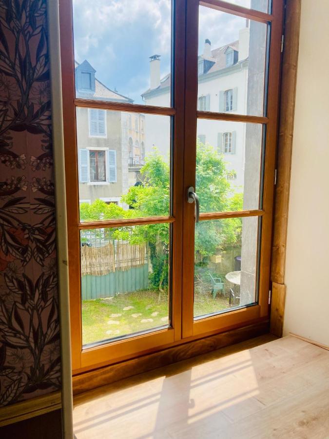 Une Maison De Famille Oloron-Sainte-Marie Esterno foto